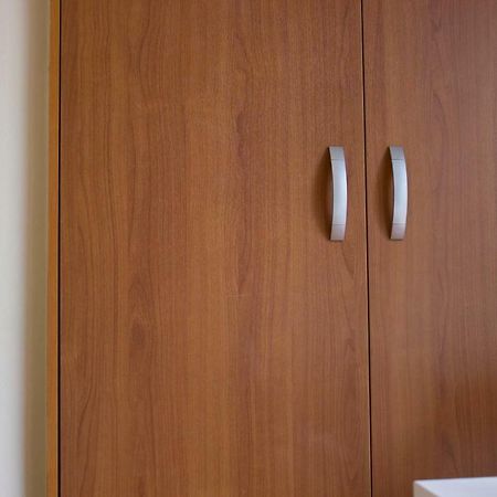 Cute Apartment In The Center Of The City Лариса Екстериор снимка