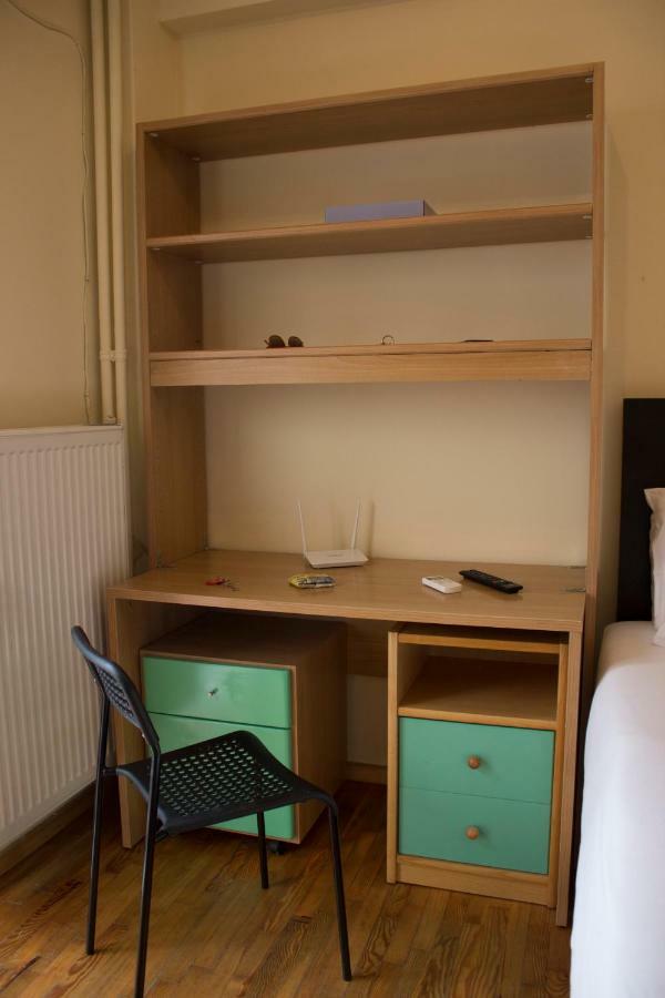 Cute Apartment In The Center Of The City Лариса Екстериор снимка