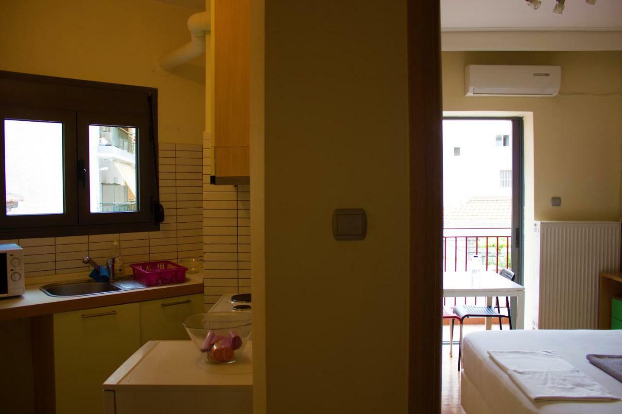 Cute Apartment In The Center Of The City Лариса Екстериор снимка