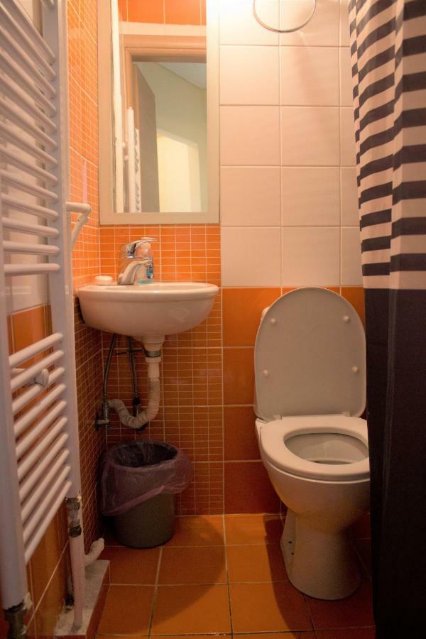 Cute Apartment In The Center Of The City Лариса Екстериор снимка