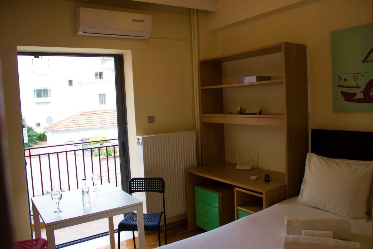 Cute Apartment In The Center Of The City Лариса Екстериор снимка